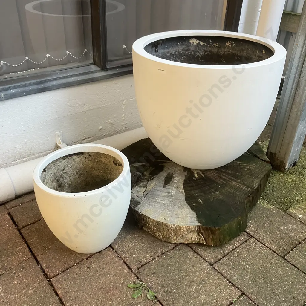 White Plant Pots. 42 x 49cm & 26 x 29cm Image 1++