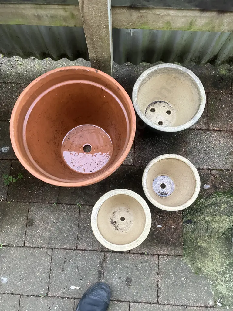 Terracotta Planter 37 x 42.5cm With 3 Assorted Blue Glazed Plant Pots Image 1++