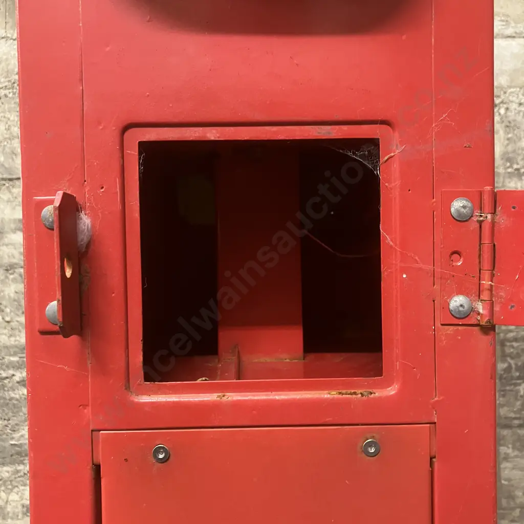 Cyclops Superball Spiral Vending Machine With Beaver Coin Mechanism. H148cm, As Found Condition Image 1++