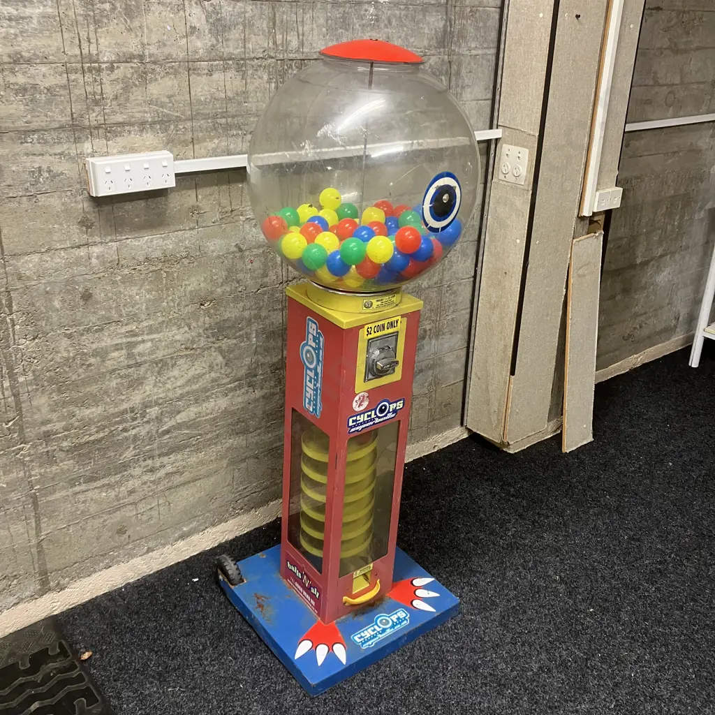 Cyclops Superball Spiral Vending Machine With Beaver Coin Mechanism. H148cm, As Found Condition Image 1++