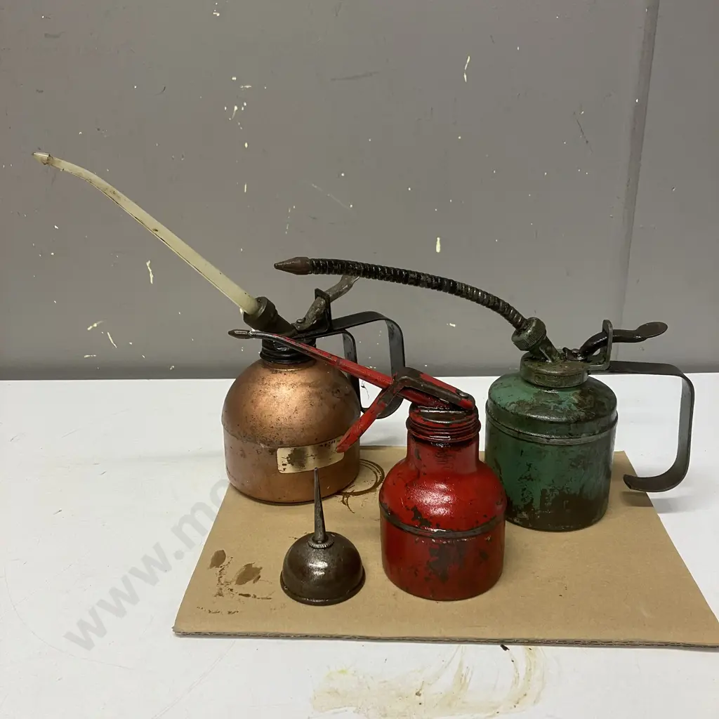 Vintage WESCO Oil Can / Thumb Oiler With Assorted Oil Cans Image 1++