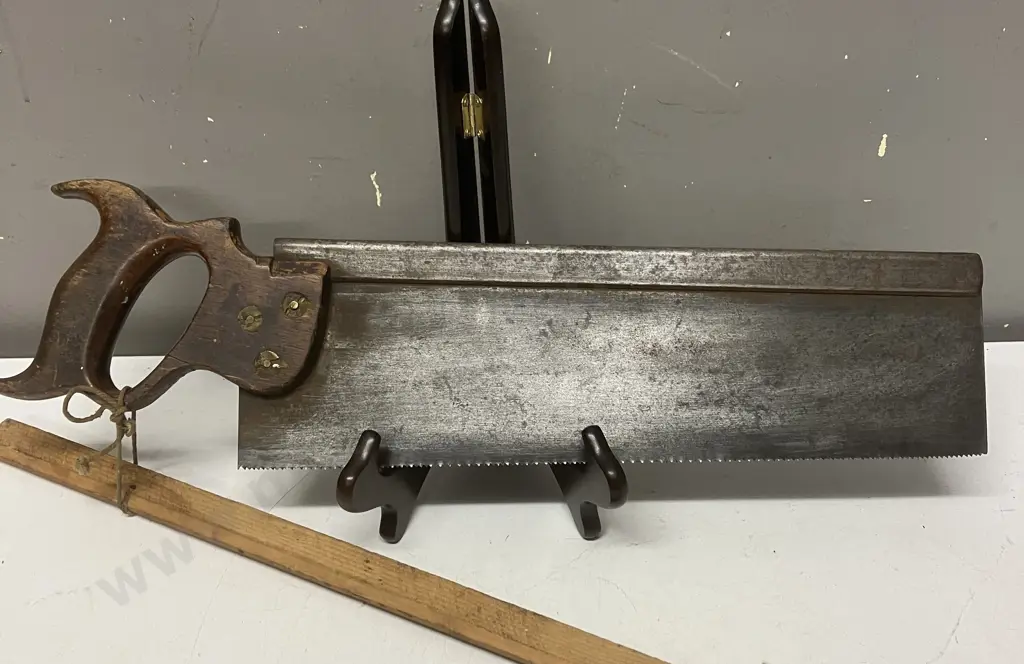 Rare Jackson (Disston) Warranted Superior Steel Back Tenon Saw, 48cm, Split Head Screws Image 1++
