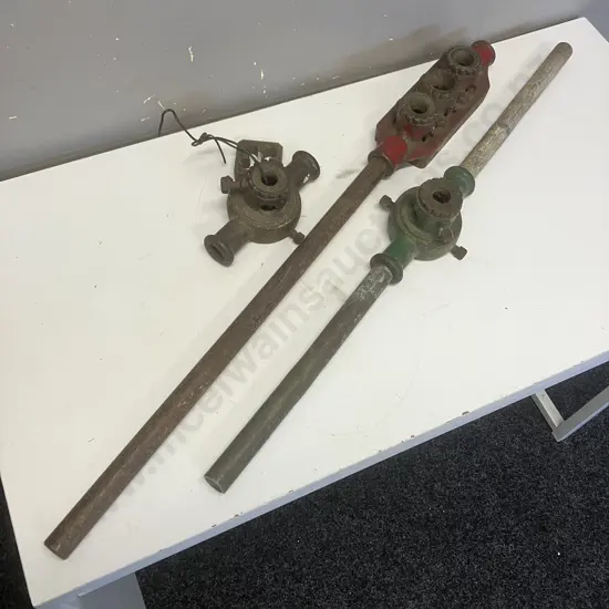 Assorted Large Pipe Threading Gear