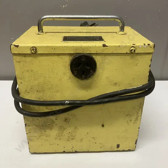 Klien Electronics Taita Isolating Transformer - Input 230V 50-2KVA-10? Output 230V 8.7A