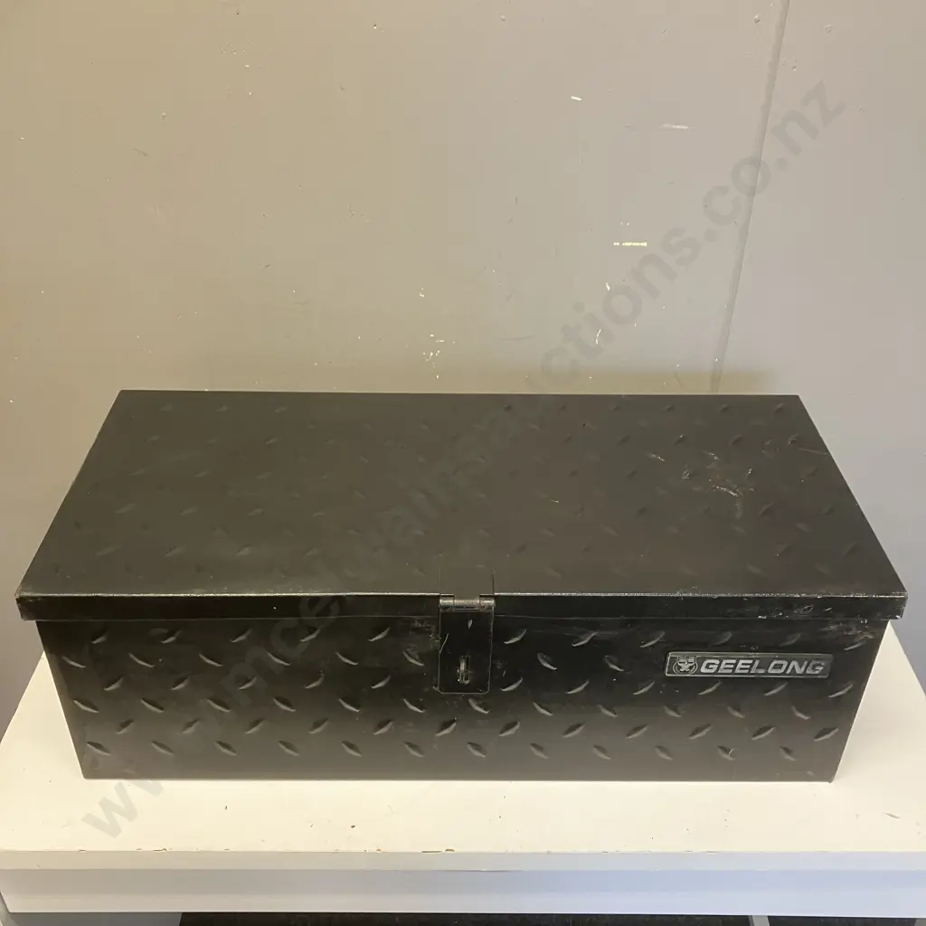 Black Painted Treadplate Geelong Toolbox Chest, Lockable. H26 W77.5 D36cm Image 1++