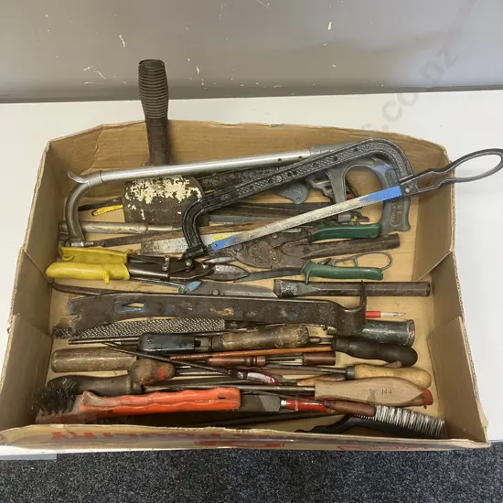 Box lot Files, Chisels, Saws Etc