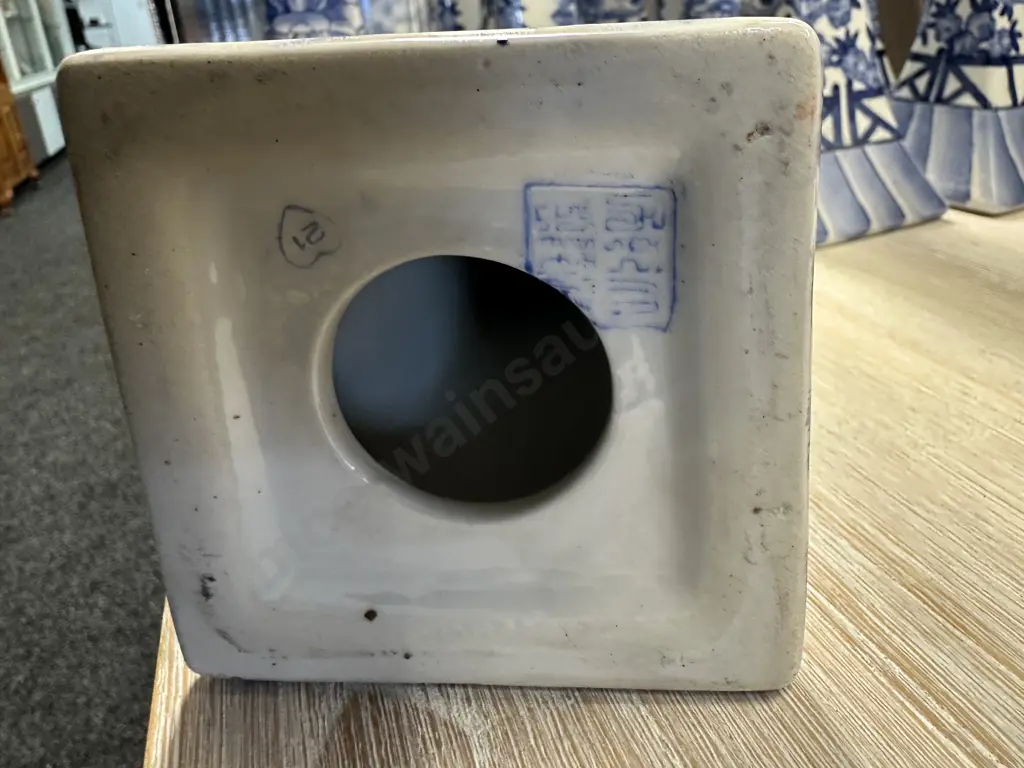 Oriental Themed Candle Stick Holders Blue & White Detail x10 H22cm. Image 1++