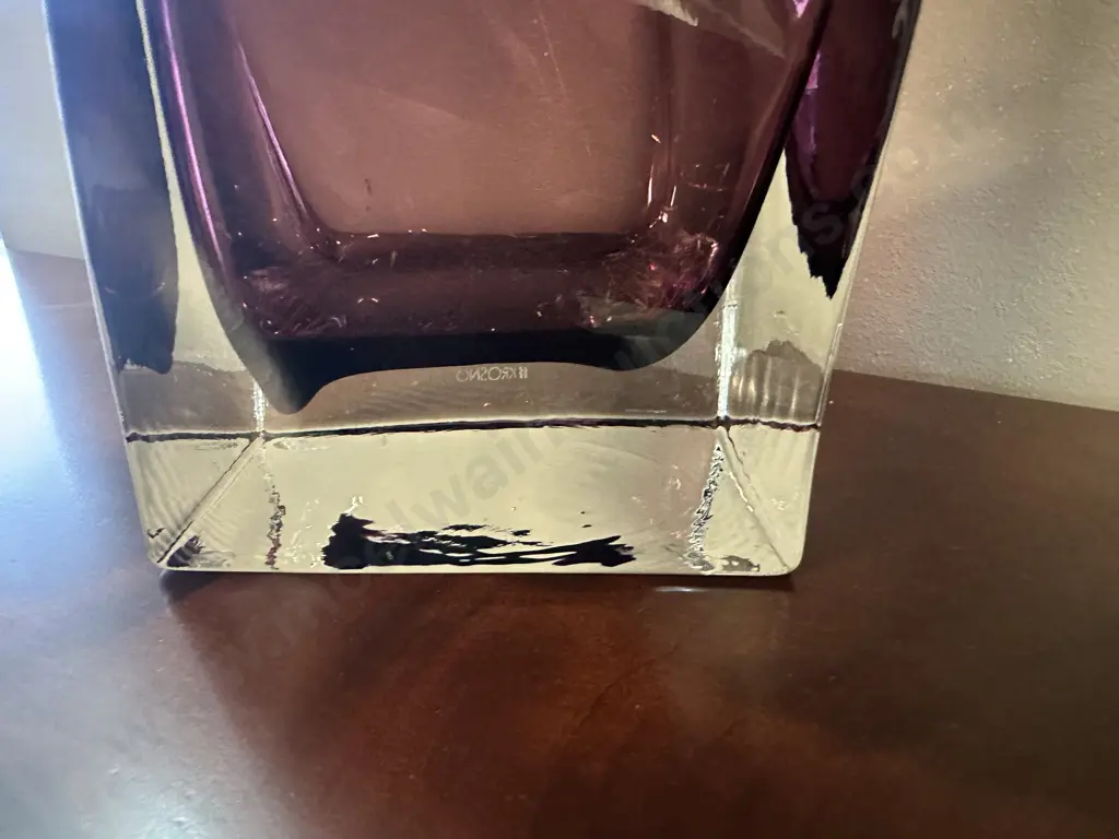 Kronsno Polish Amethyst Twisted Clear Base Vase H39cm. Image 1++