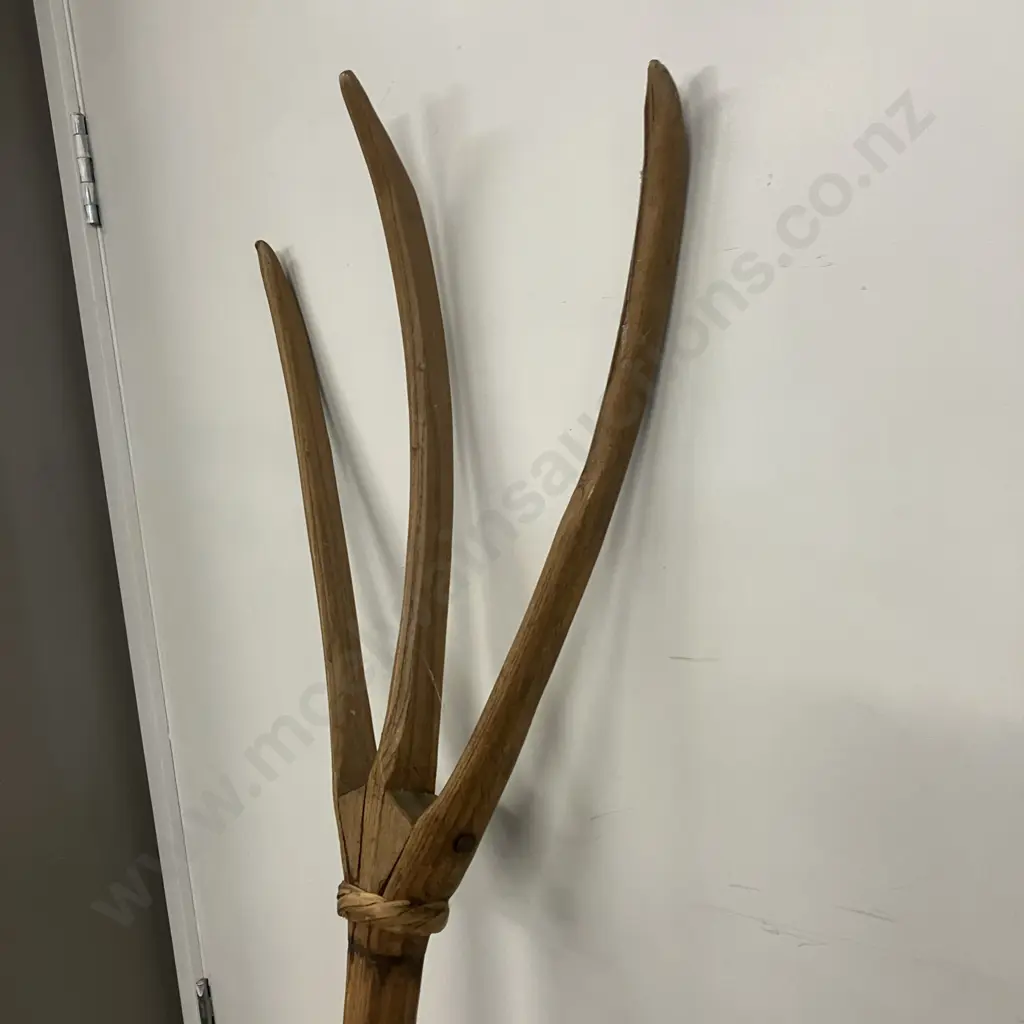 Antique Oak Three Prong Hay Fork Pitchfork. 181cm Image 1++