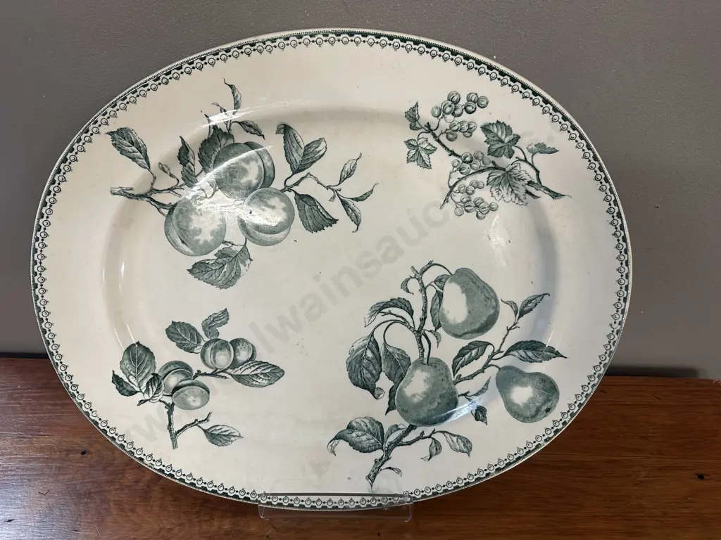 Hill Pottery Fruit Platter W46,D37cm. Image 1++