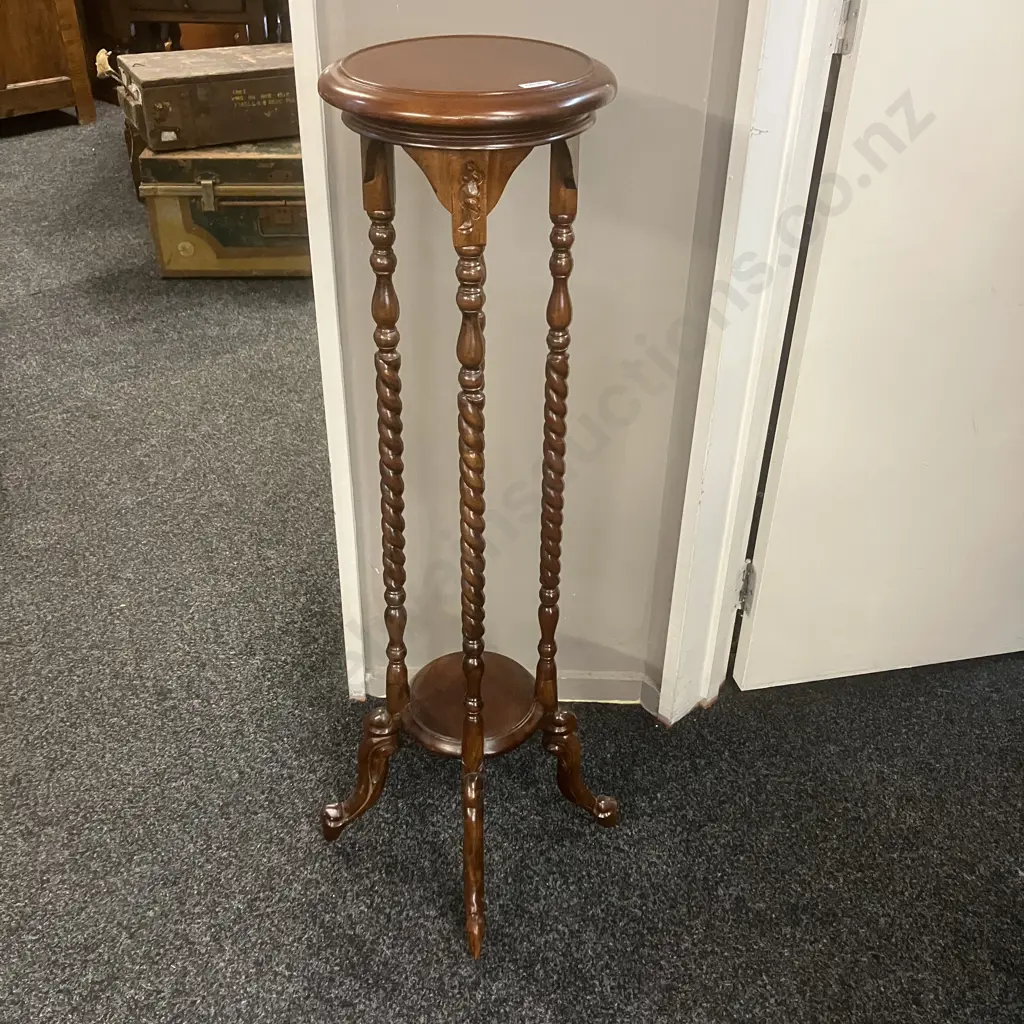Mahogany 2 Tier Stand With 4 Barley Twist Supports. H102 Top 26 Width At Base 42cm Image 1++