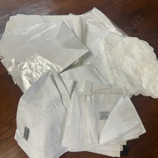 Selection of White Vintage Linen Items Including William - Sonoma Napkins, Pillow Cases Etc