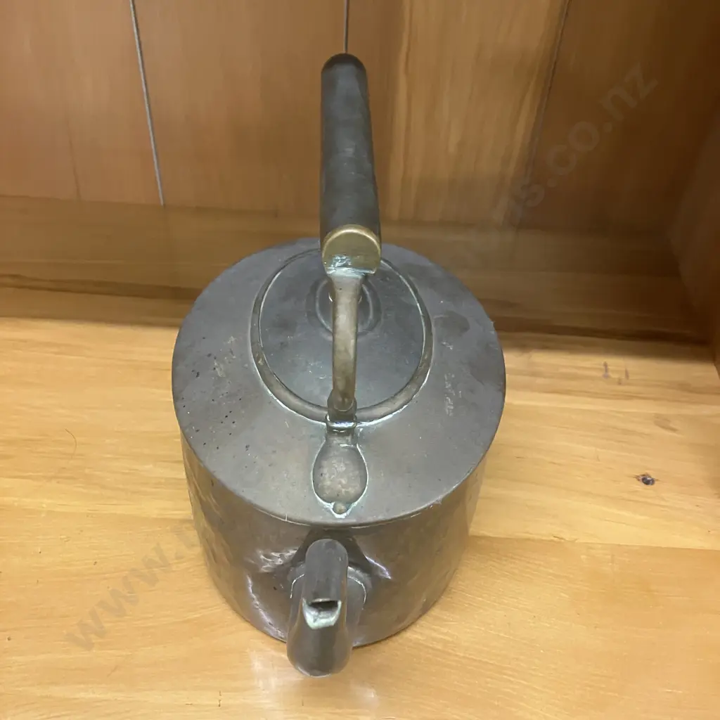 Antique French Copper Tea Kettle with Brass Finial and Gooseneck Spout. 22 x 23cm Image 1++