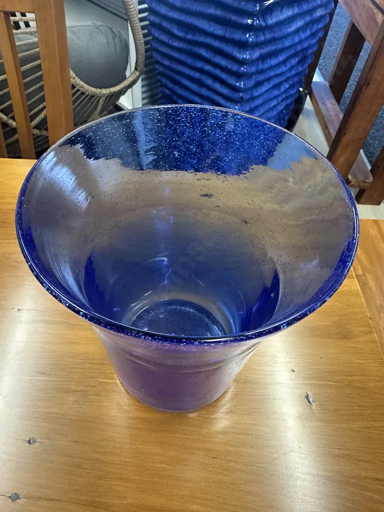 Blenko Style Vase In Colbalt Blue H22.5cm. Image 1++