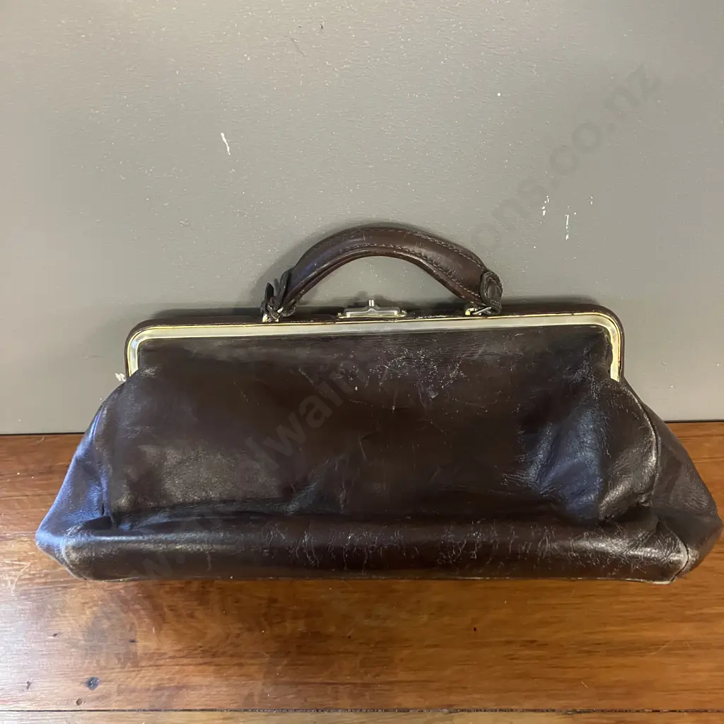 Vintage French P-P-Fougy Genuine Brown Leather Compact Briefcase Doctors Bag With Key Image 1++