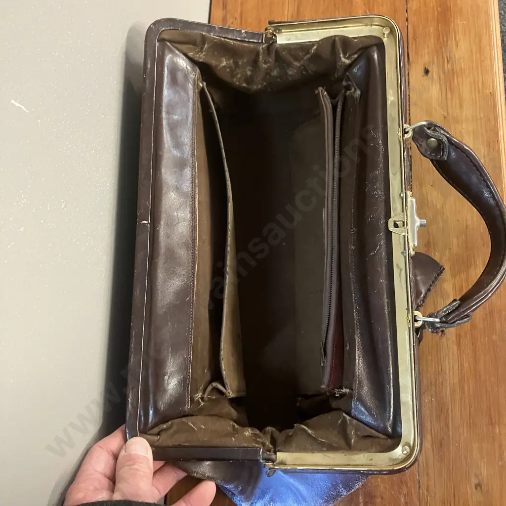 Vintage French P-P-Fougy Genuine Brown Leather Compact Briefcase Doctors Bag With Key Image 1++
