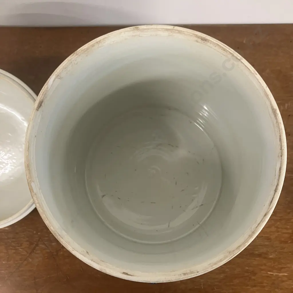 Vintage Blue And White Pot With Cherry Blossom Pattern & Lid. H26cm Image 1++