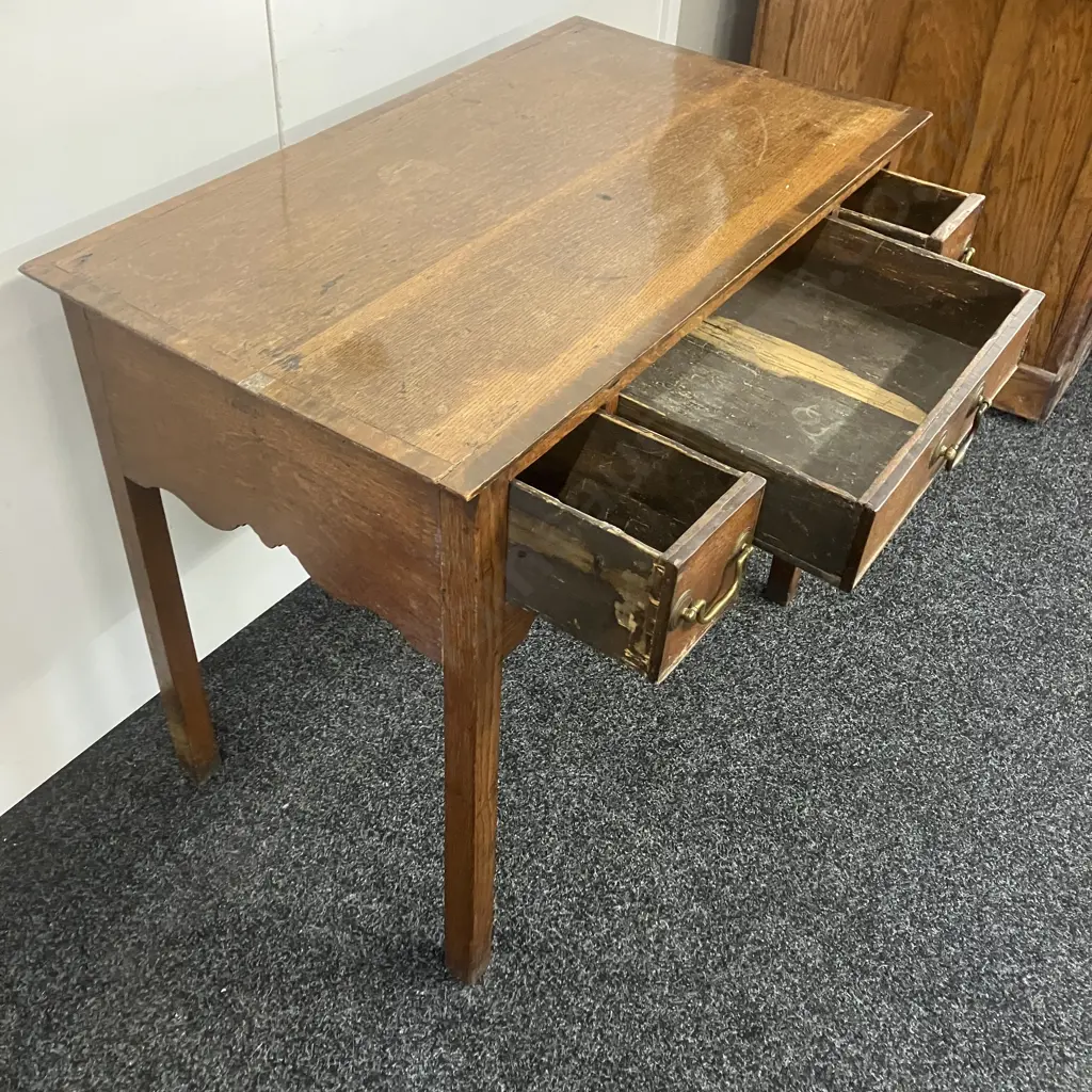 Antique Georgian Oak Lowboy. H70 W82 D46.5cm (As Found) Image 1++