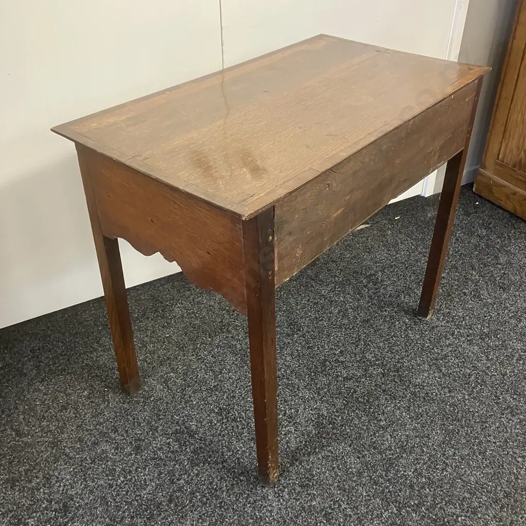Antique Georgian Oak Lowboy. H70 W82 D46.5cm (As Found) Image 1++