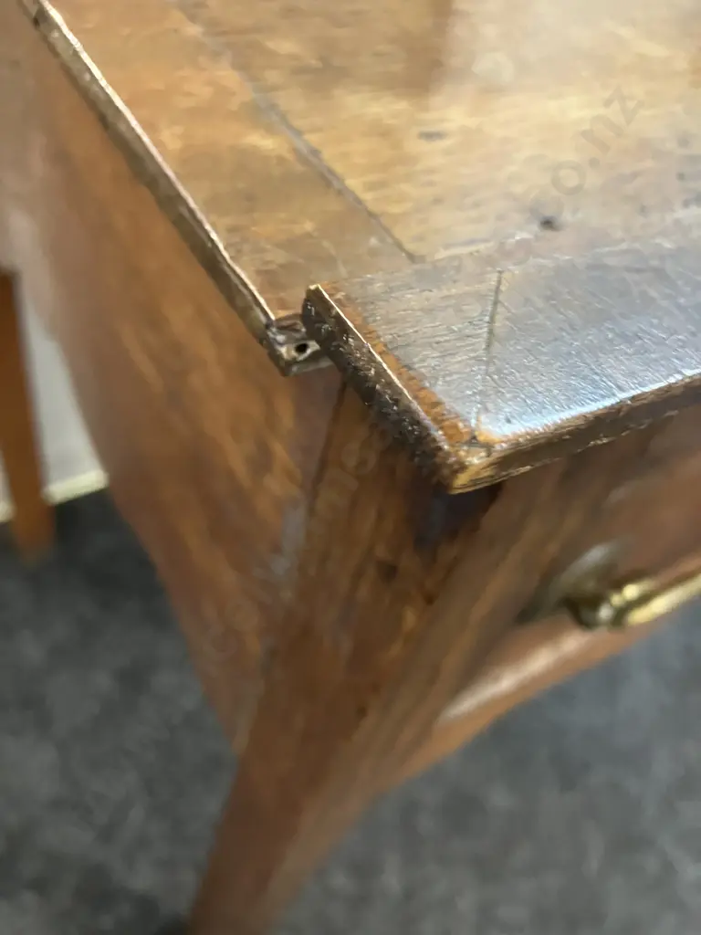 Antique Georgian Oak Lowboy. H70 W82 D46.5cm (As Found) Image 1++