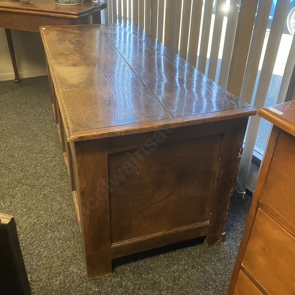 Antique Oak Four Panel Coffer. H66 W139.5 D60.5cm Image 1++