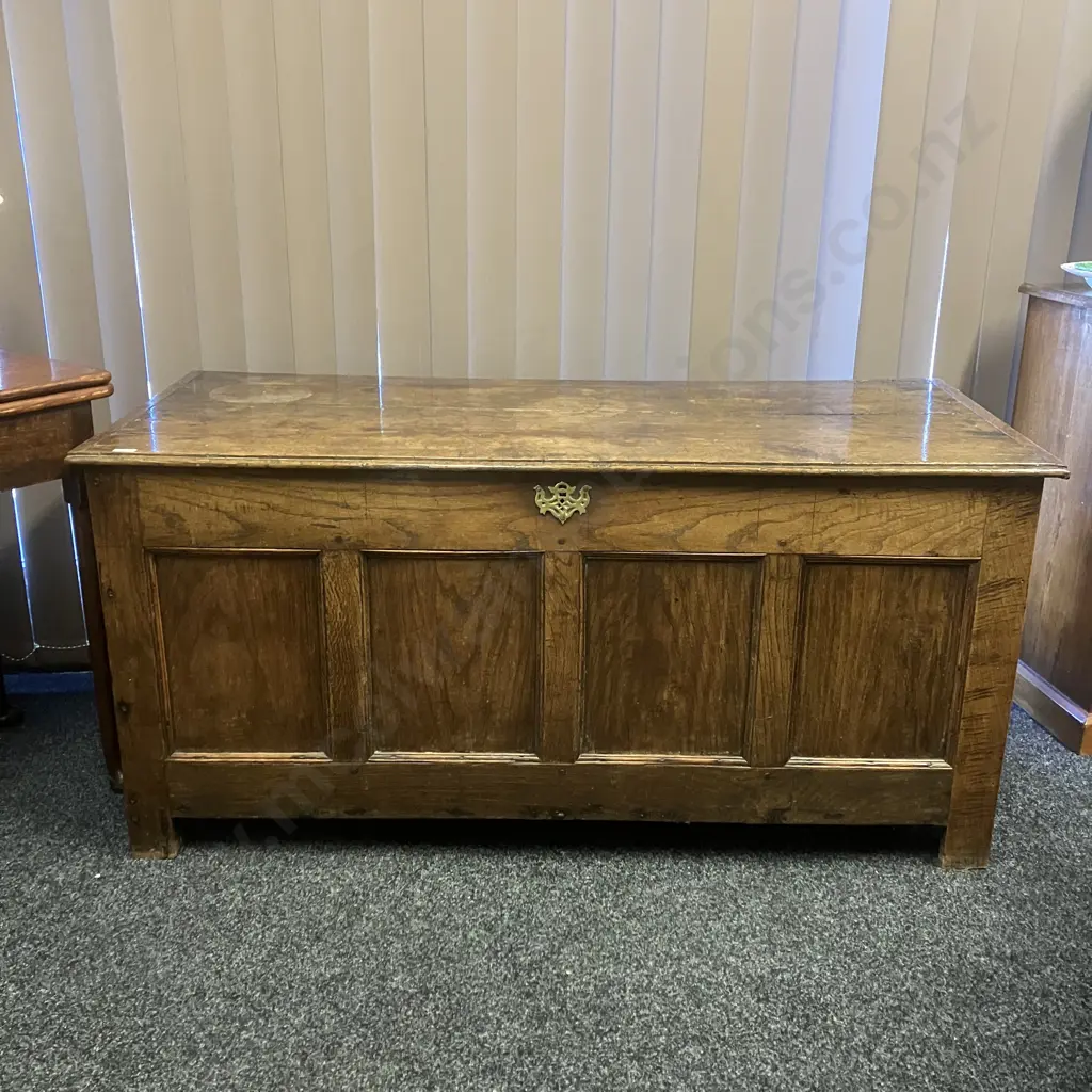 Antique Oak Four Panel Coffer. H66 W139.5 D60.5cm Image 1++