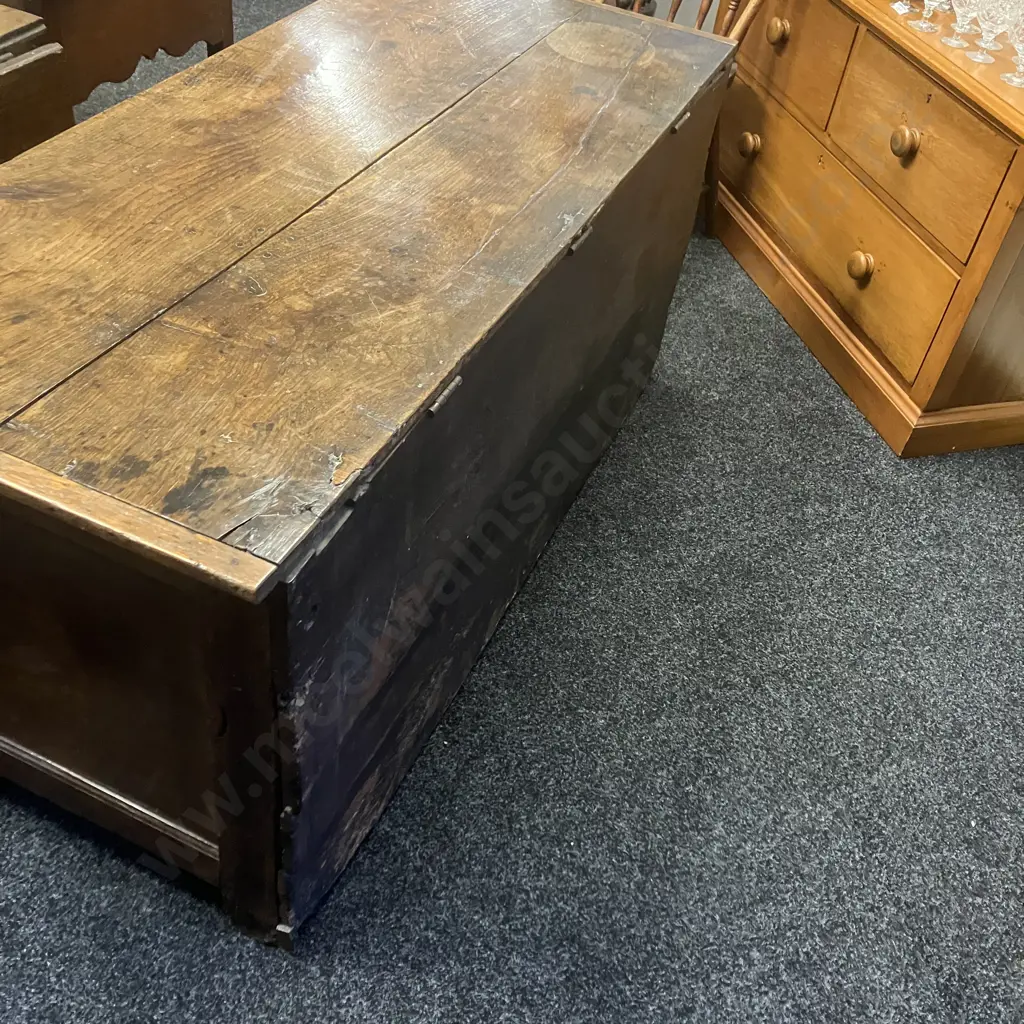 Antique Oak Four Panel Coffer. H66 W139.5 D60.5cm Image 1++