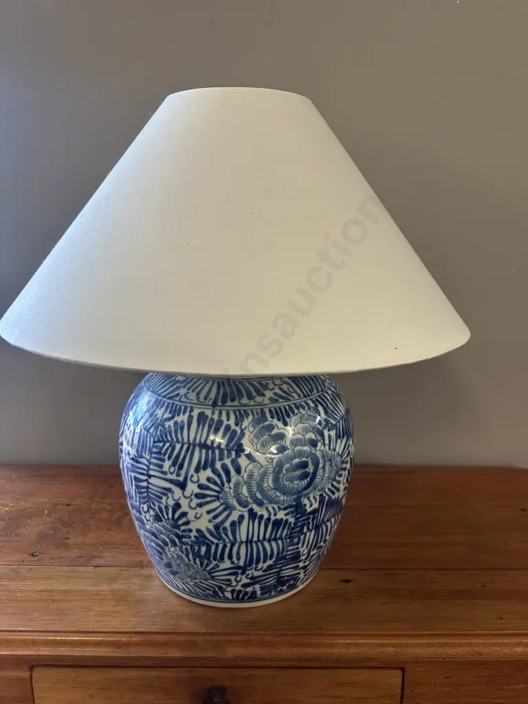 Blue & White Porcelain Table Lamp With Cream Shade H45cm. Image 1++