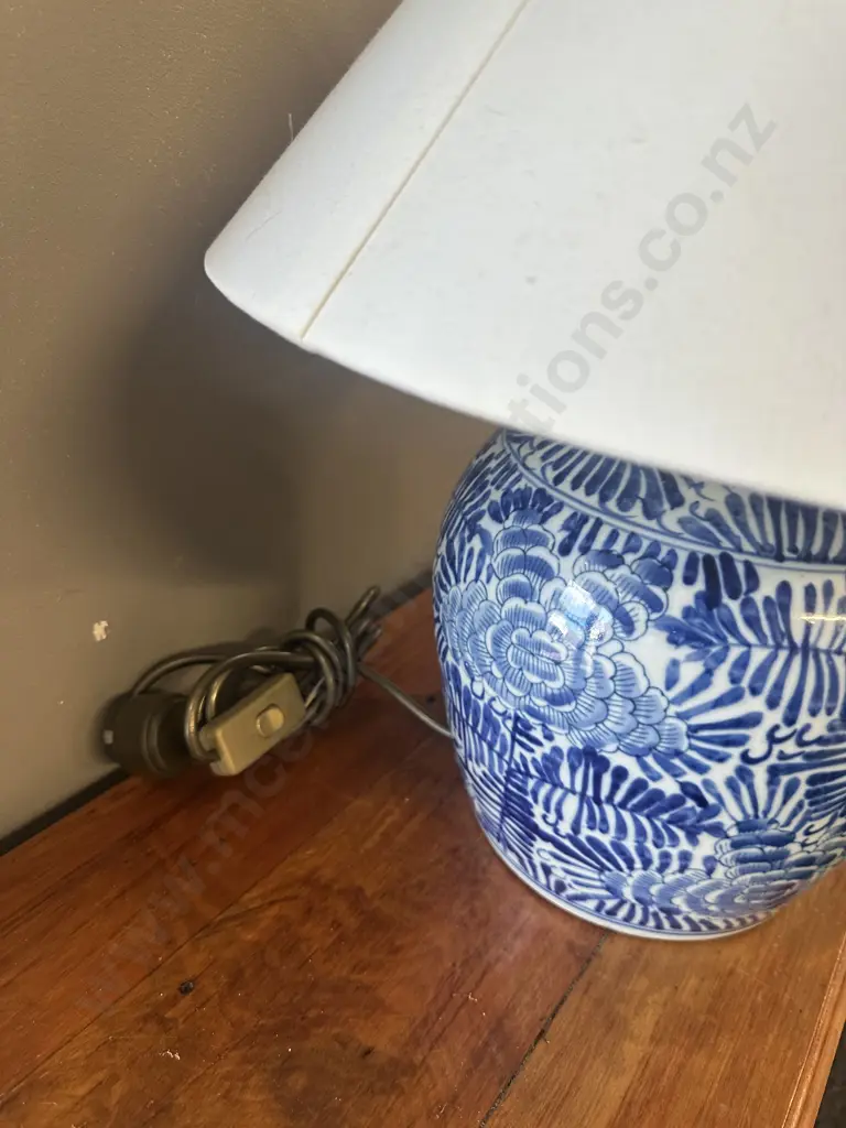 Blue & White Porcelain Table Lamp With Cream Shade H45cm. Image 1++