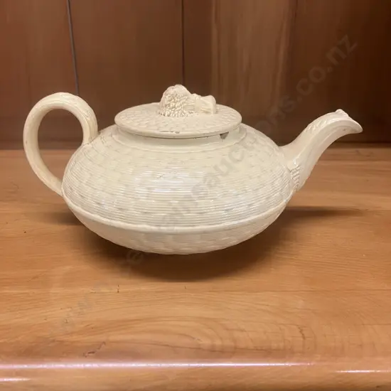 Antique Stoneware Cane Wedgwood Teapot With Wheat Bushel Finial c1815 / 25. (As Found). 9 x 20.5cm