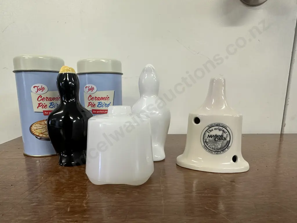 Vintage Pie Funnels Including Mason Cash, Tala, Ceramic Bird Etc Image 1++