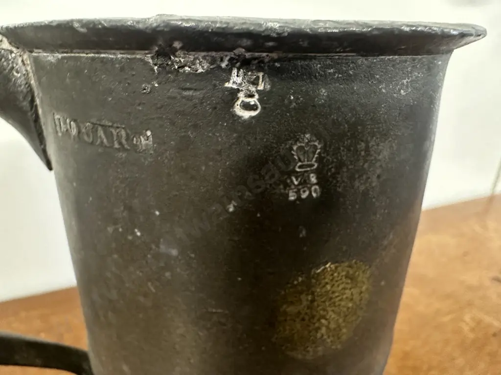 Victorian Pewter Tankard Quart Circa 1850 Image 1++