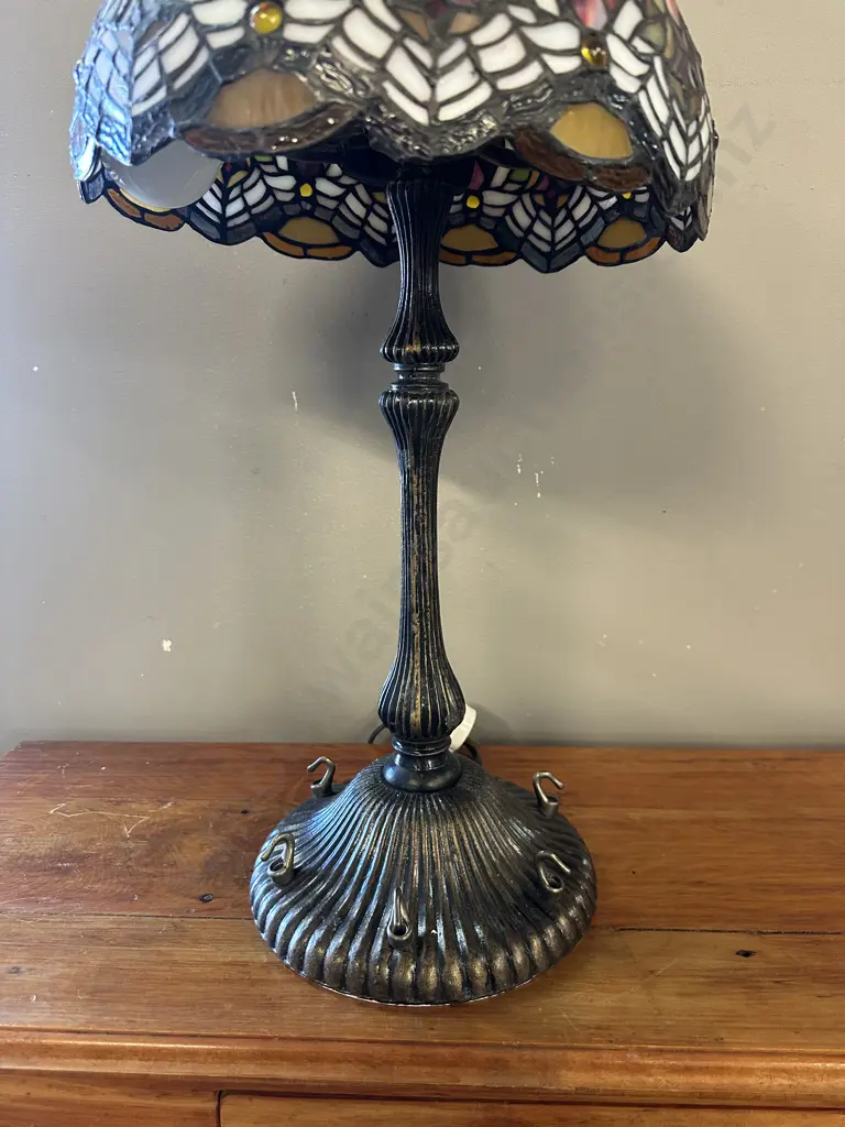 Tiffany Style Table Lamp With Stain Glass H60cm Image 1++