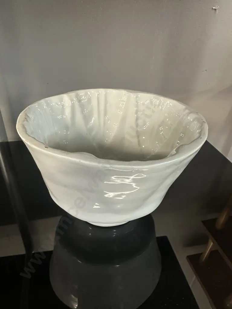 Antique Jelly Mould. H14 W20 D18cm Image 1++