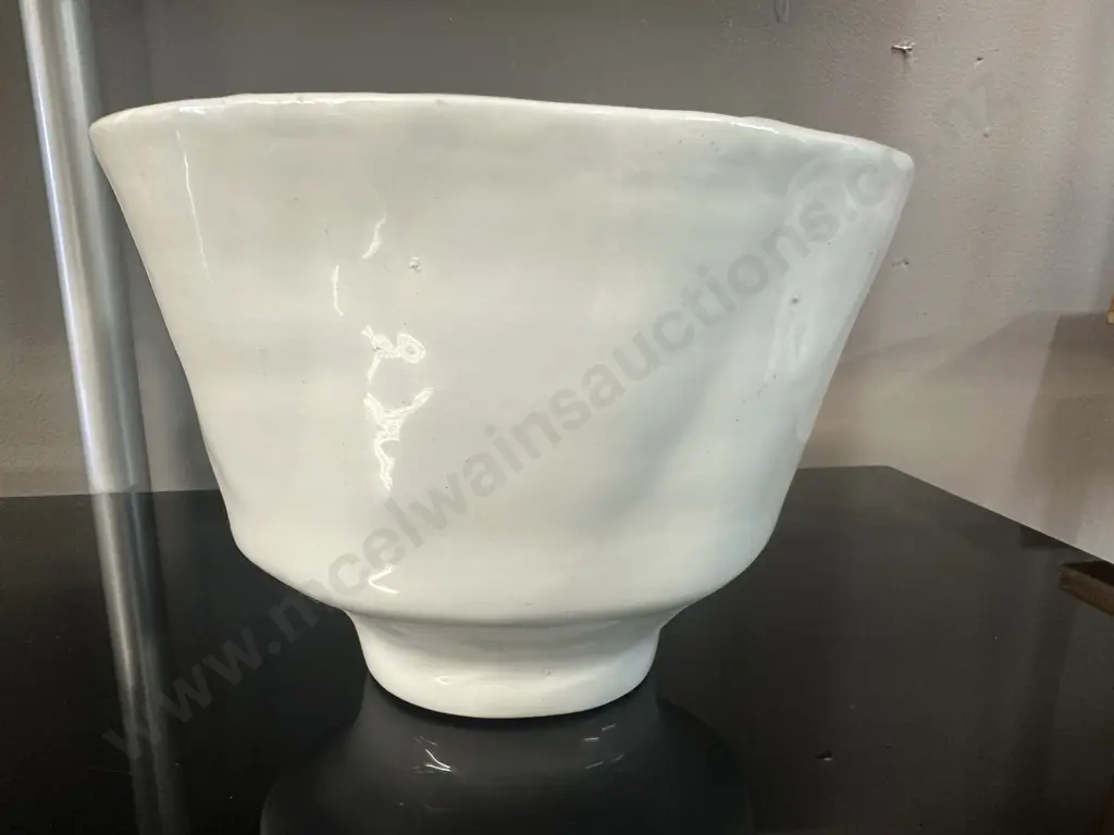 Antique Jelly Mould. H14 W20 D18cm Image 1++