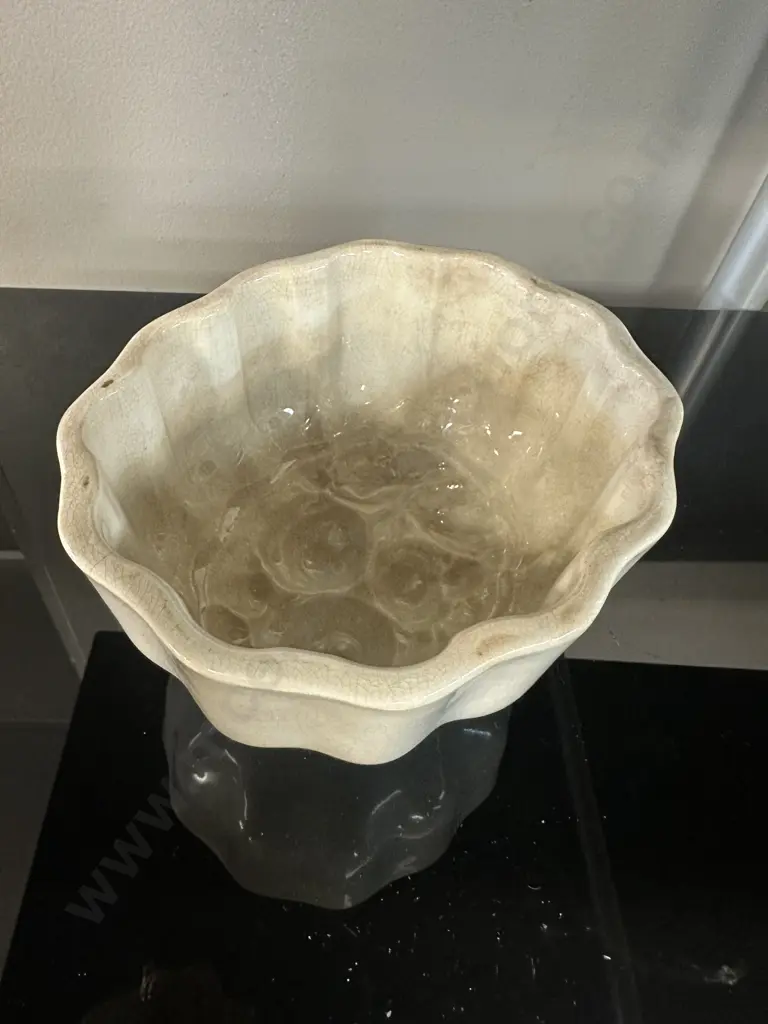 Antique Jelly Mould. H10 W17 D15cm Image 1++