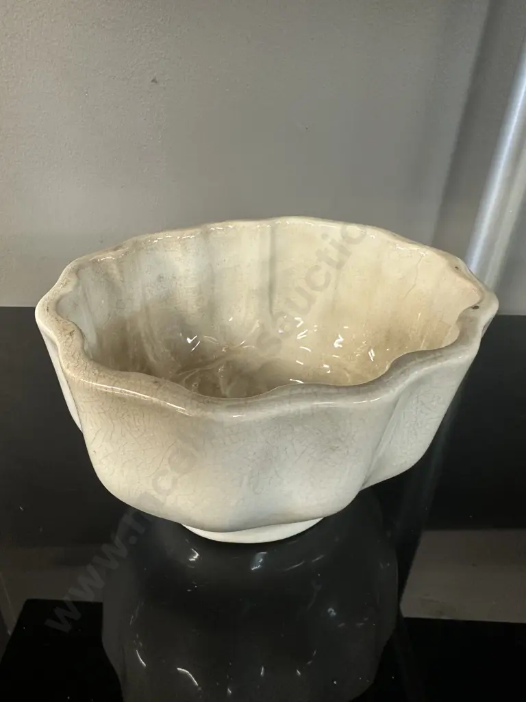 Antique Jelly Mould. H10 W17 D15cm Image 1++