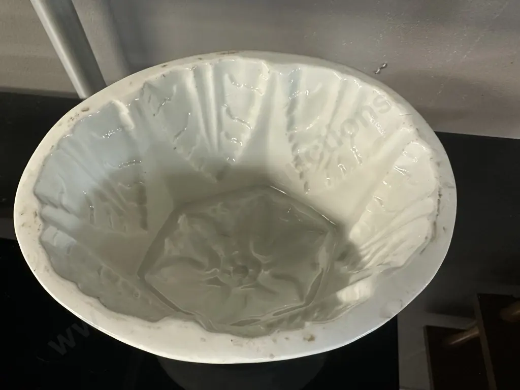Antique Jelly Mould. H13 W19 D16cm (Vintage Condition) Image 1++
