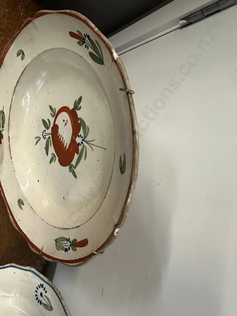 French Wall Hanging Hand Painted Plates With Floral Motifs Dia23cm. Image 1++