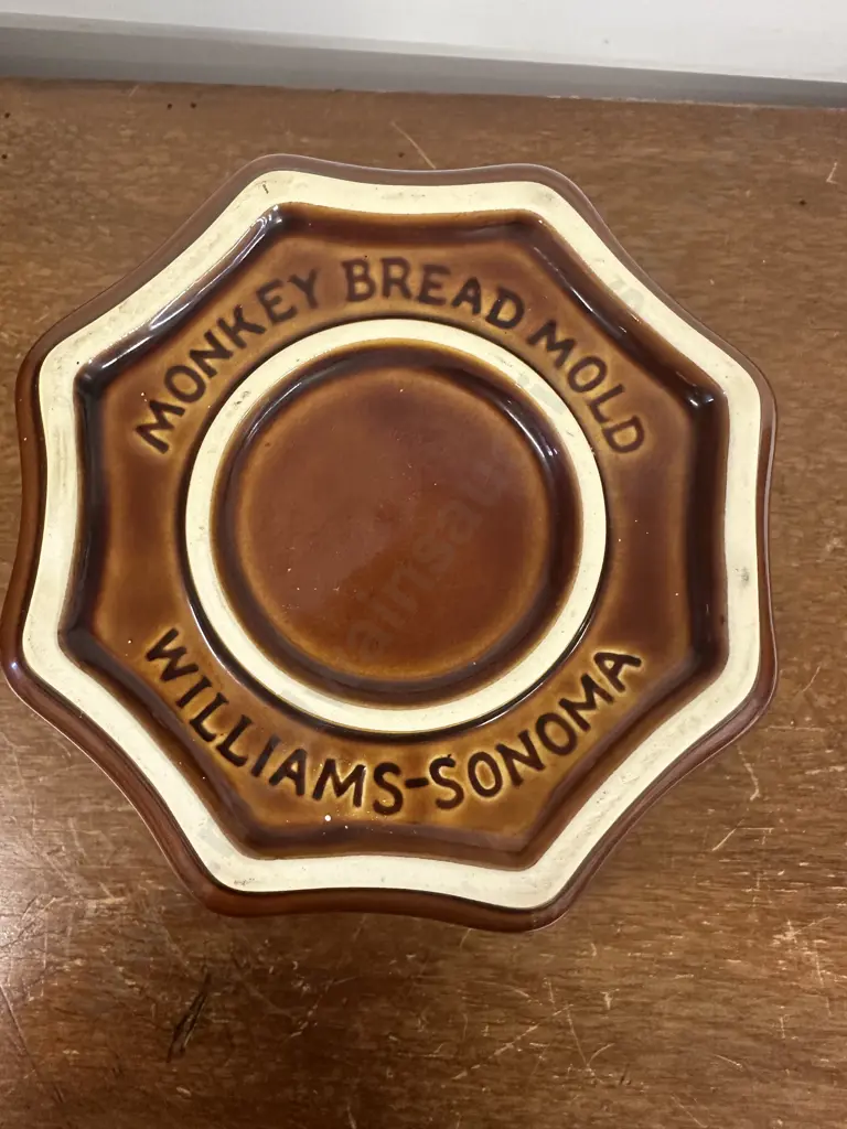 Vintage Willams & Sonoma Ceramic Monkey Bread Baking Mold 14x20cm. Image 1++