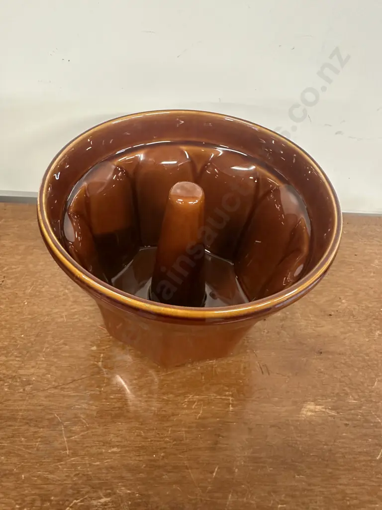 Vintage Willams & Sonoma Ceramic Monkey Bread Baking Mold 14x20cm. Image 1++
