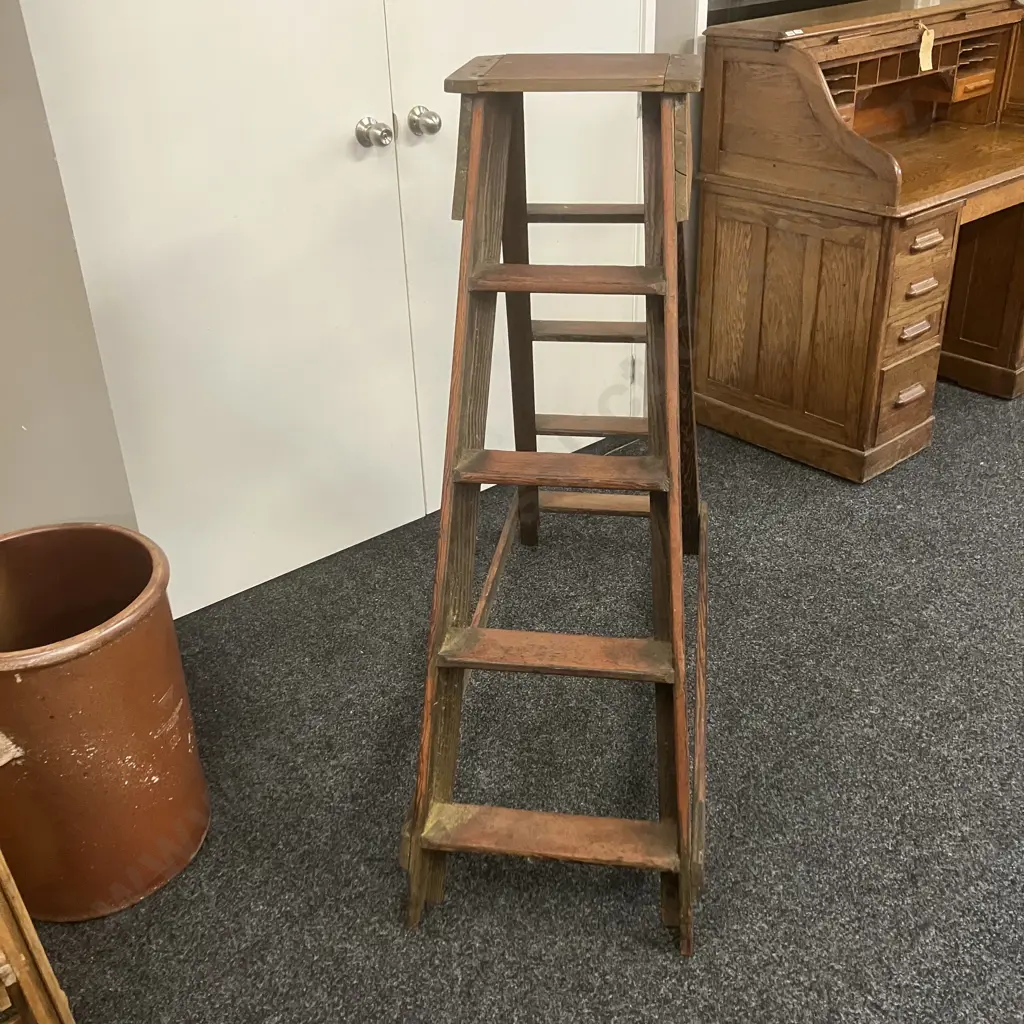 Rationalist Style Vintage Oak Stairs. H127 W134 D39.5cm Image 1++