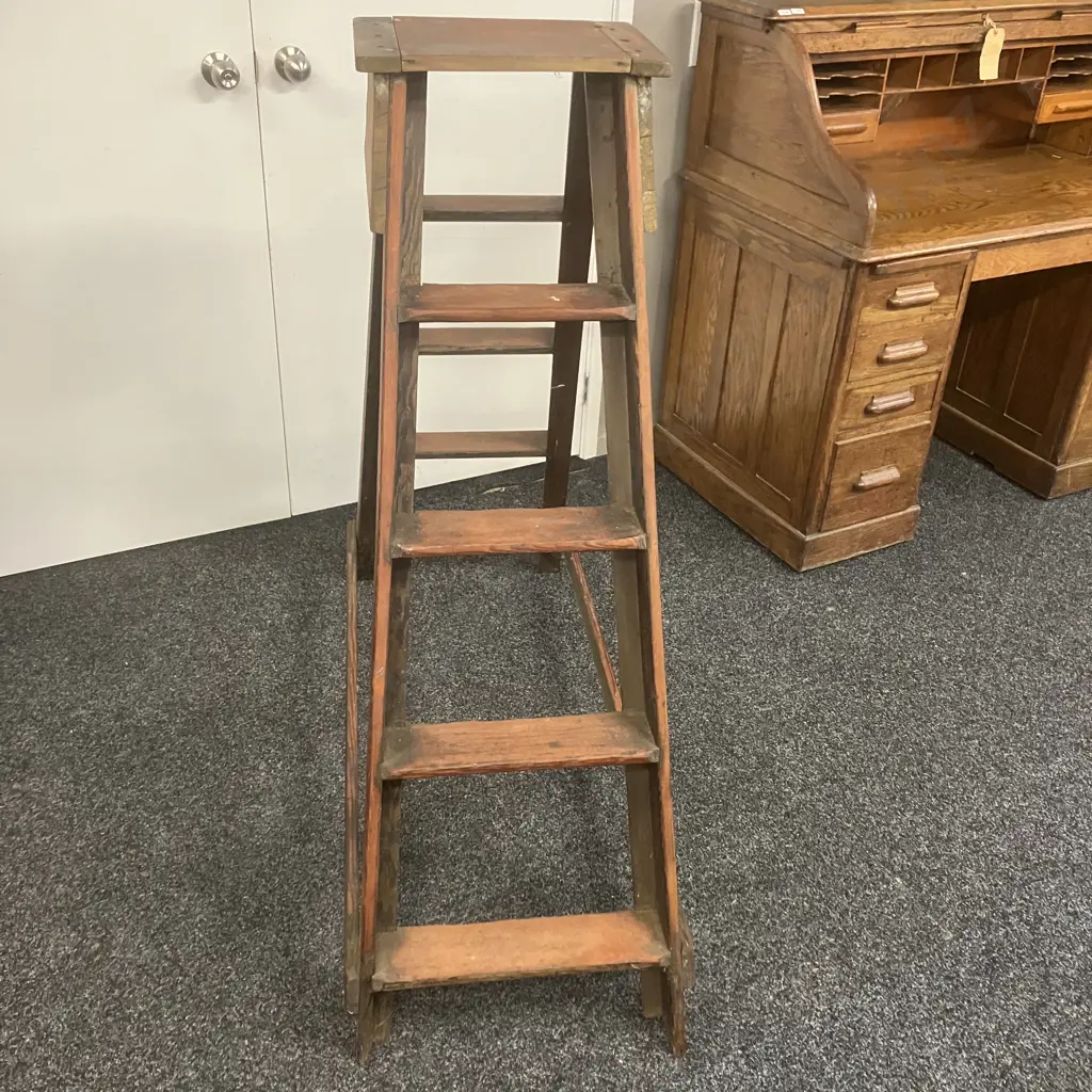 Rationalist Style Vintage Oak Stairs. H127 W134 D39.5cm Image 1++