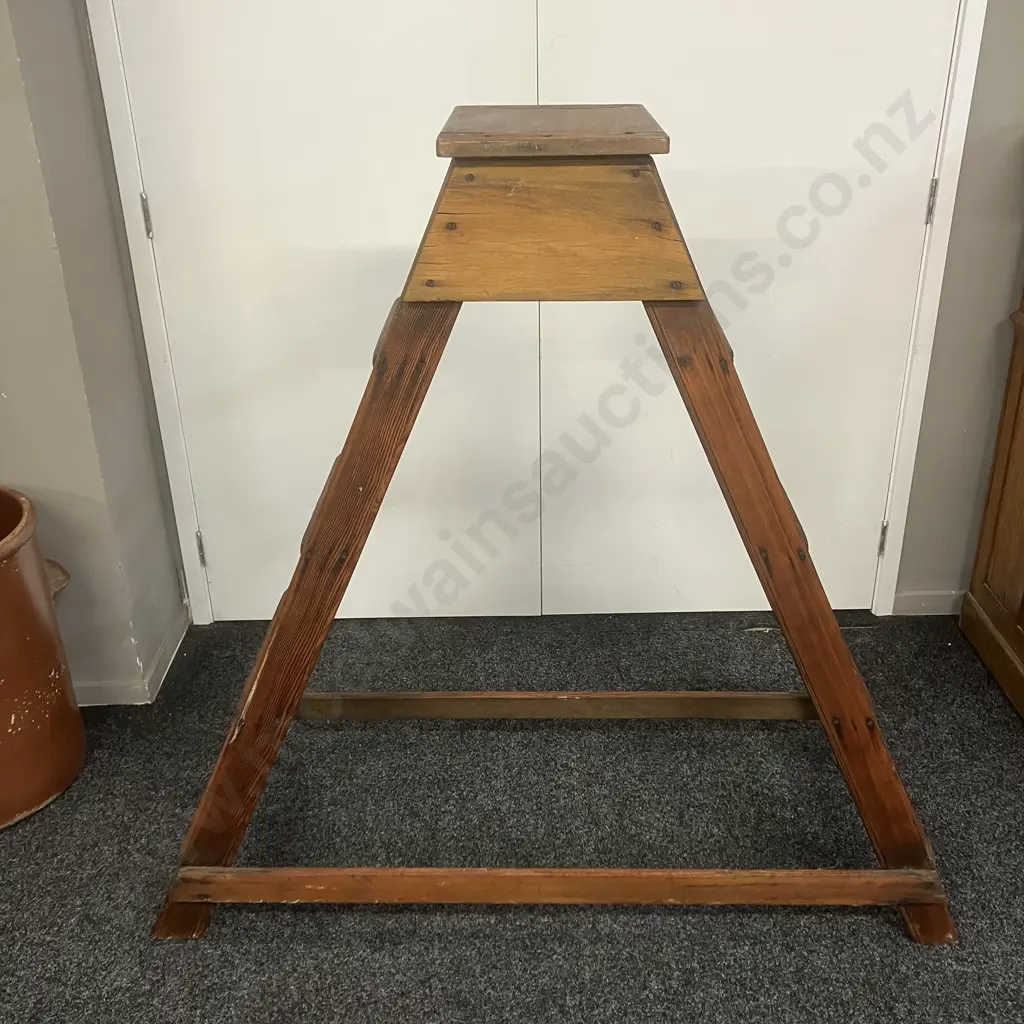 Rationalist Style Vintage Oak Stairs. H127 W134 D39.5cm Image 1++
