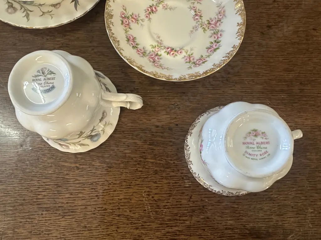 Royal Albert Trio Brigadoon & Royal Albert Duo Dimity Rose Image 1++