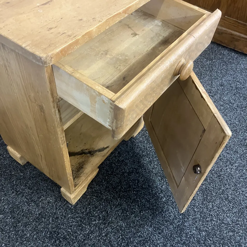 Antique Victorian Pine Single Drawer Bedside Cabinet. H62 W46 D36cm Image 1++