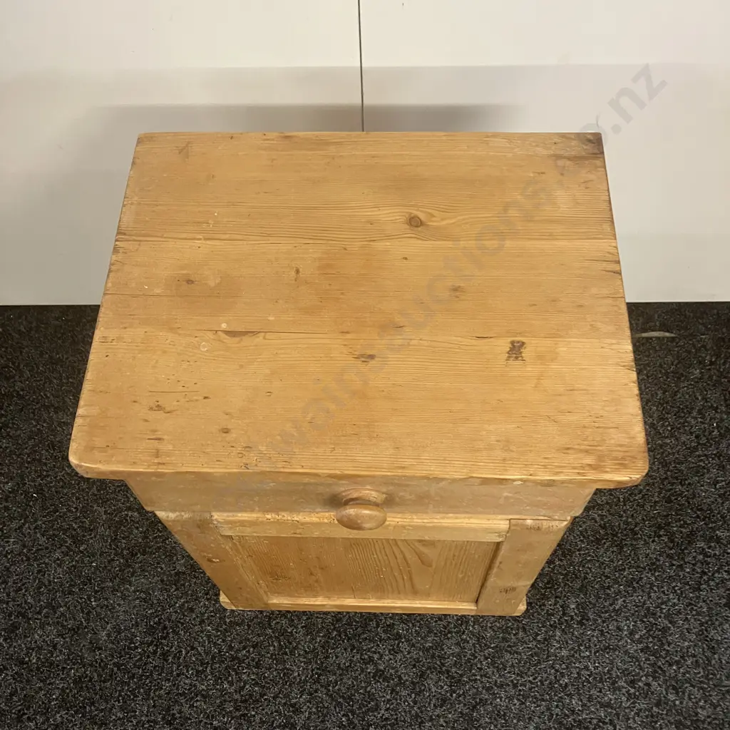 Antique Victorian Pine Single Drawer Bedside Cabinet. H62 W46 D36cm Image 1++