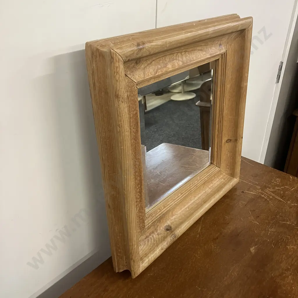 Antique Oak Framed Bevelled Edged Wall Mirror. 47.5 x 47.5cm Image 1++