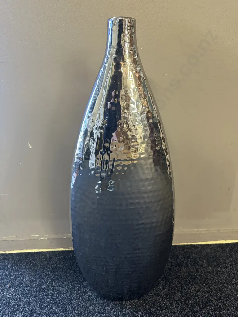 Robert Mark Australia Decorative Silver Coloured Vase. H67cm Image 1++