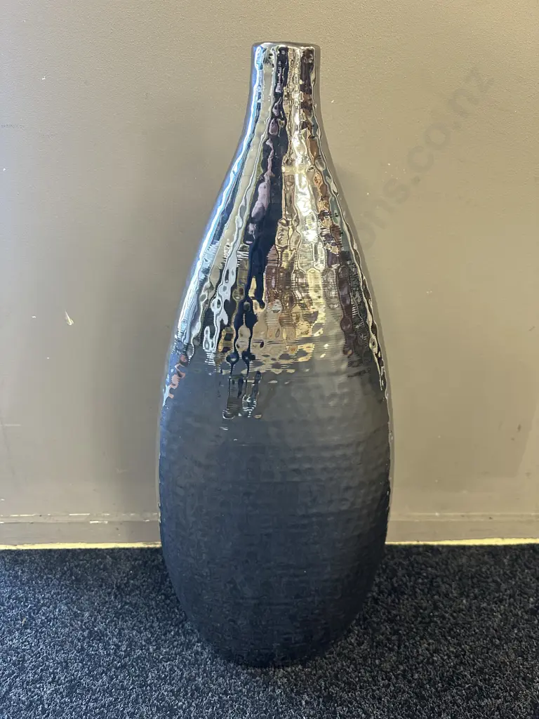 Robert Mark Australia Decorative Silver Coloured Vase. H67cm Image 1++